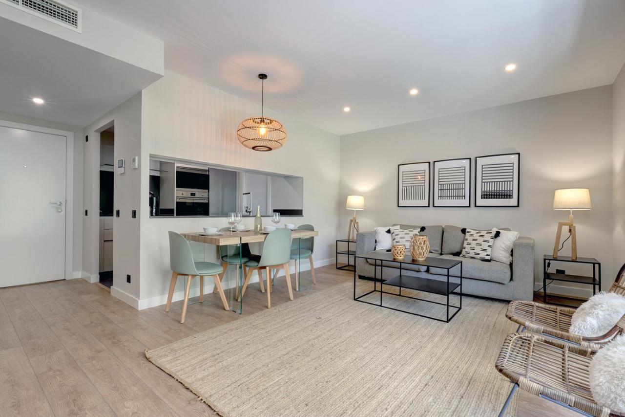 Stylish 2 Bedroom Apartment In Estepona Old Town Exteriör bild