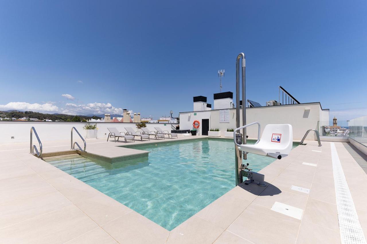Stylish 2 Bedroom Apartment In Estepona Old Town Exteriör bild