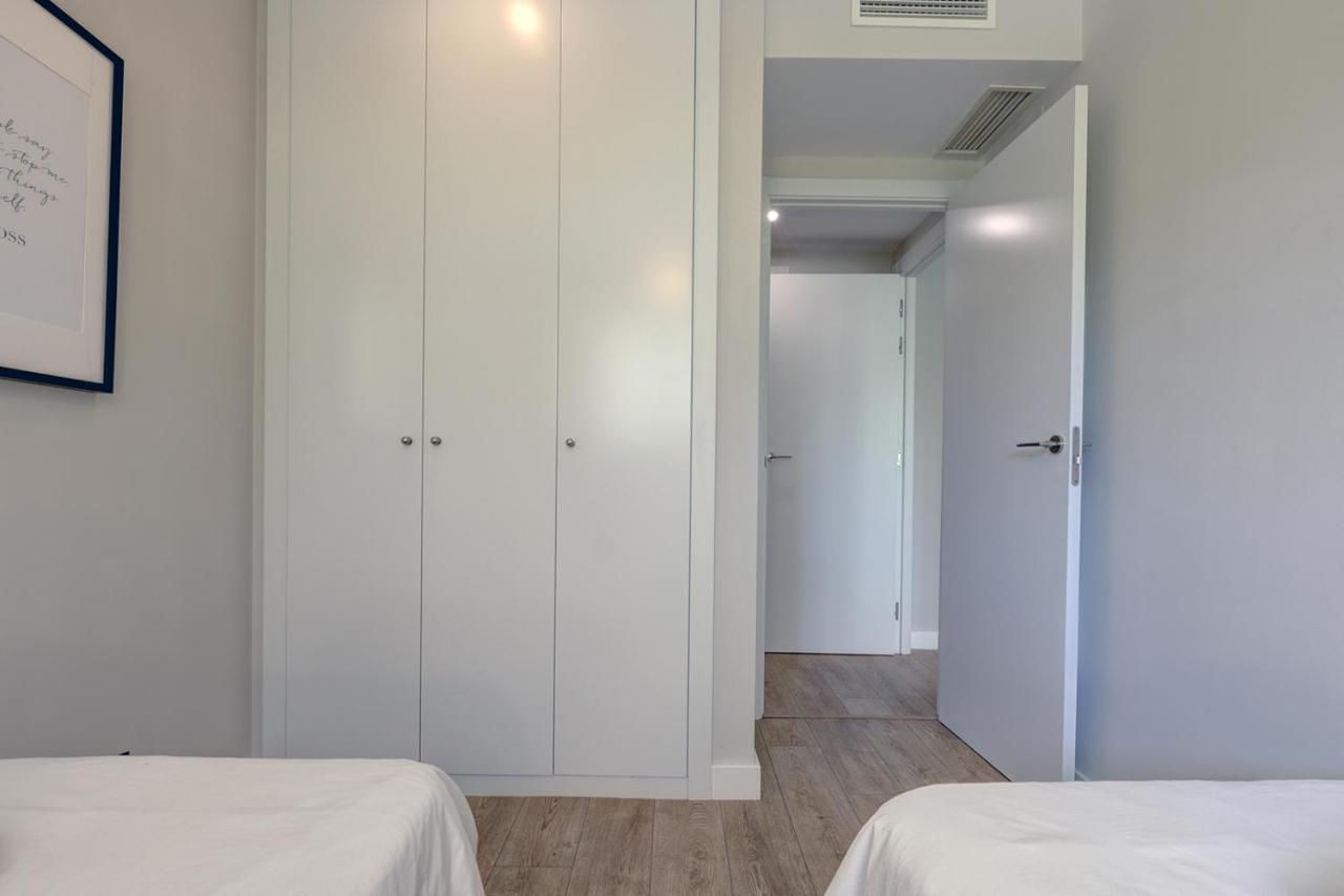 Stylish 2 Bedroom Apartment In Estepona Old Town Exteriör bild