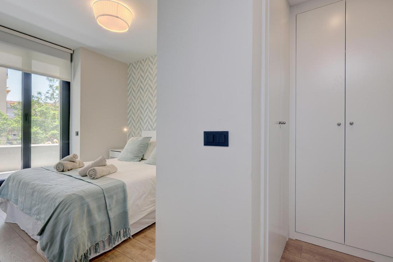 Stylish 2 Bedroom Apartment In Estepona Old Town Exteriör bild