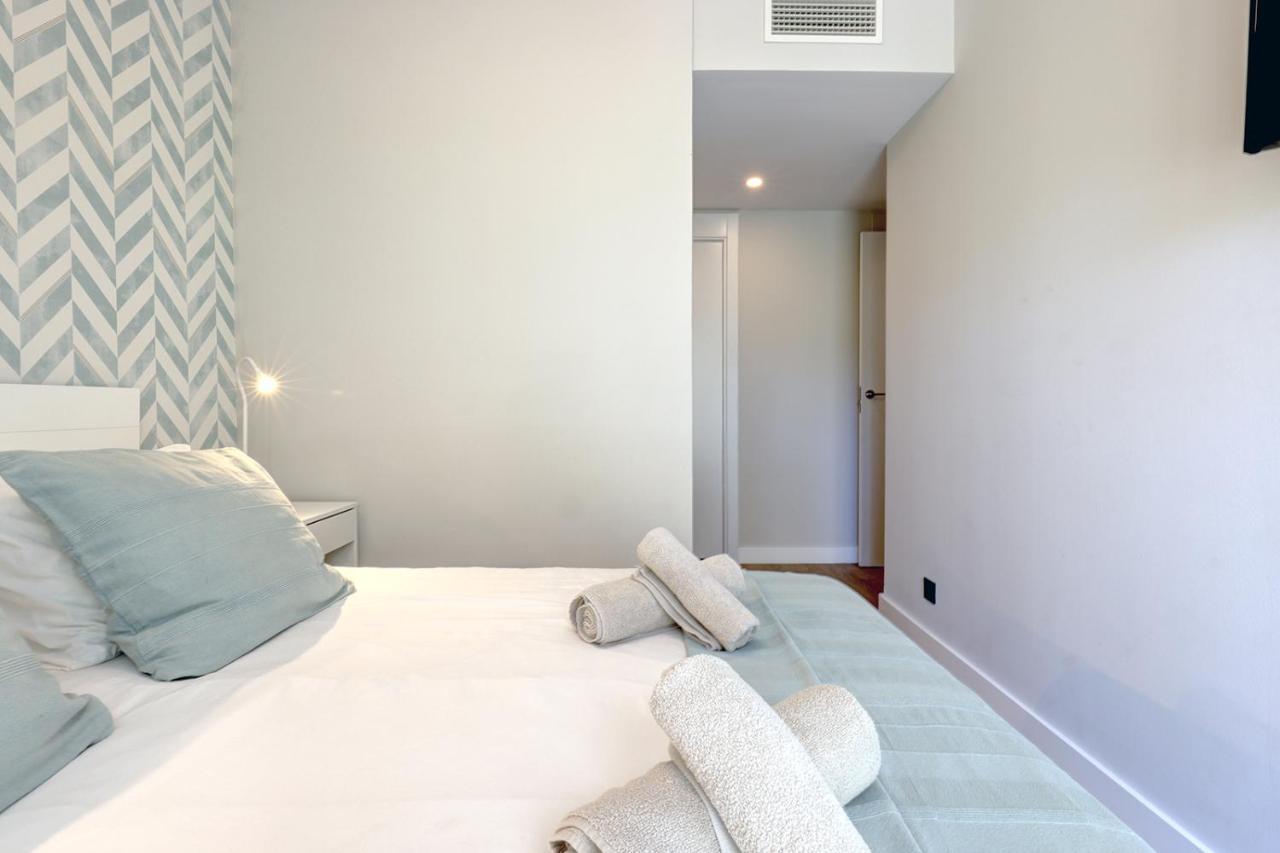 Stylish 2 Bedroom Apartment In Estepona Old Town Exteriör bild