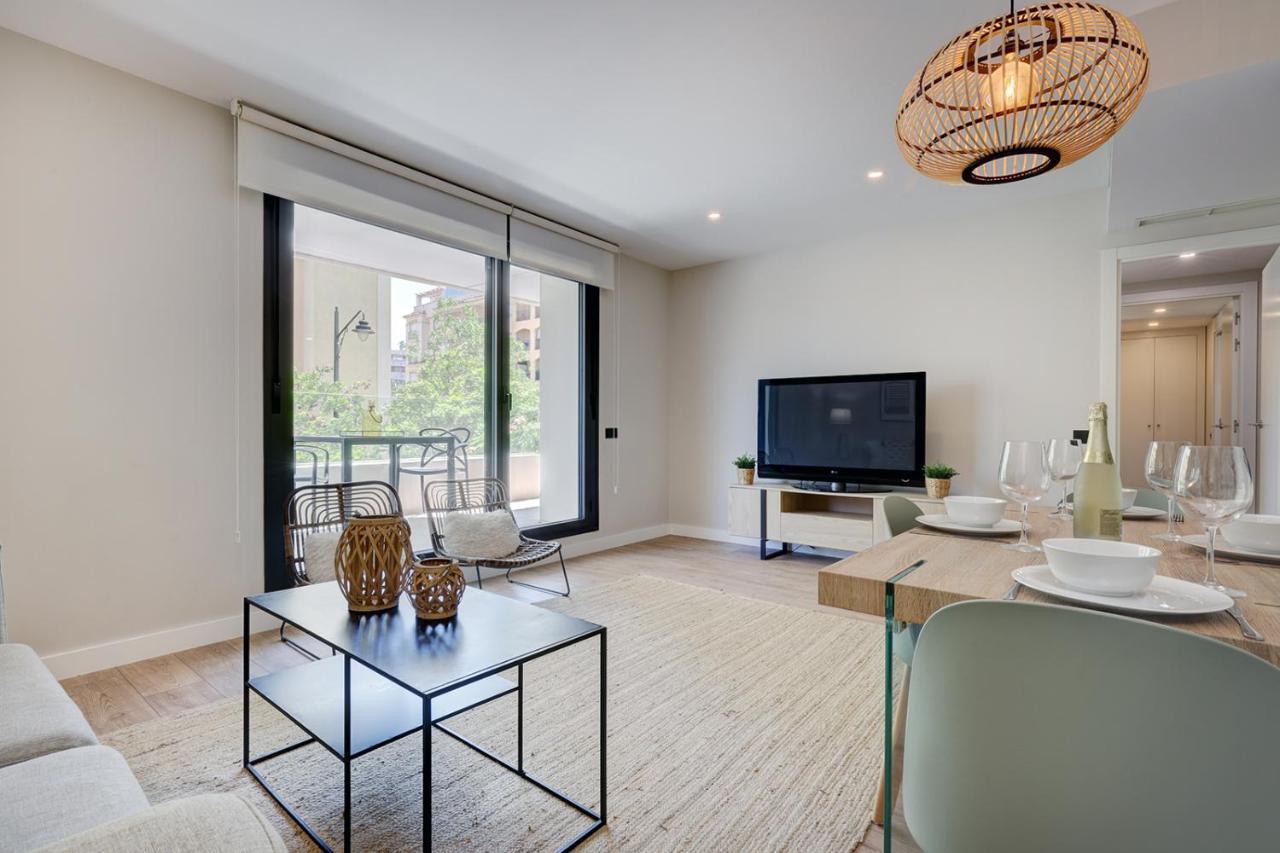 Stylish 2 Bedroom Apartment In Estepona Old Town Exteriör bild