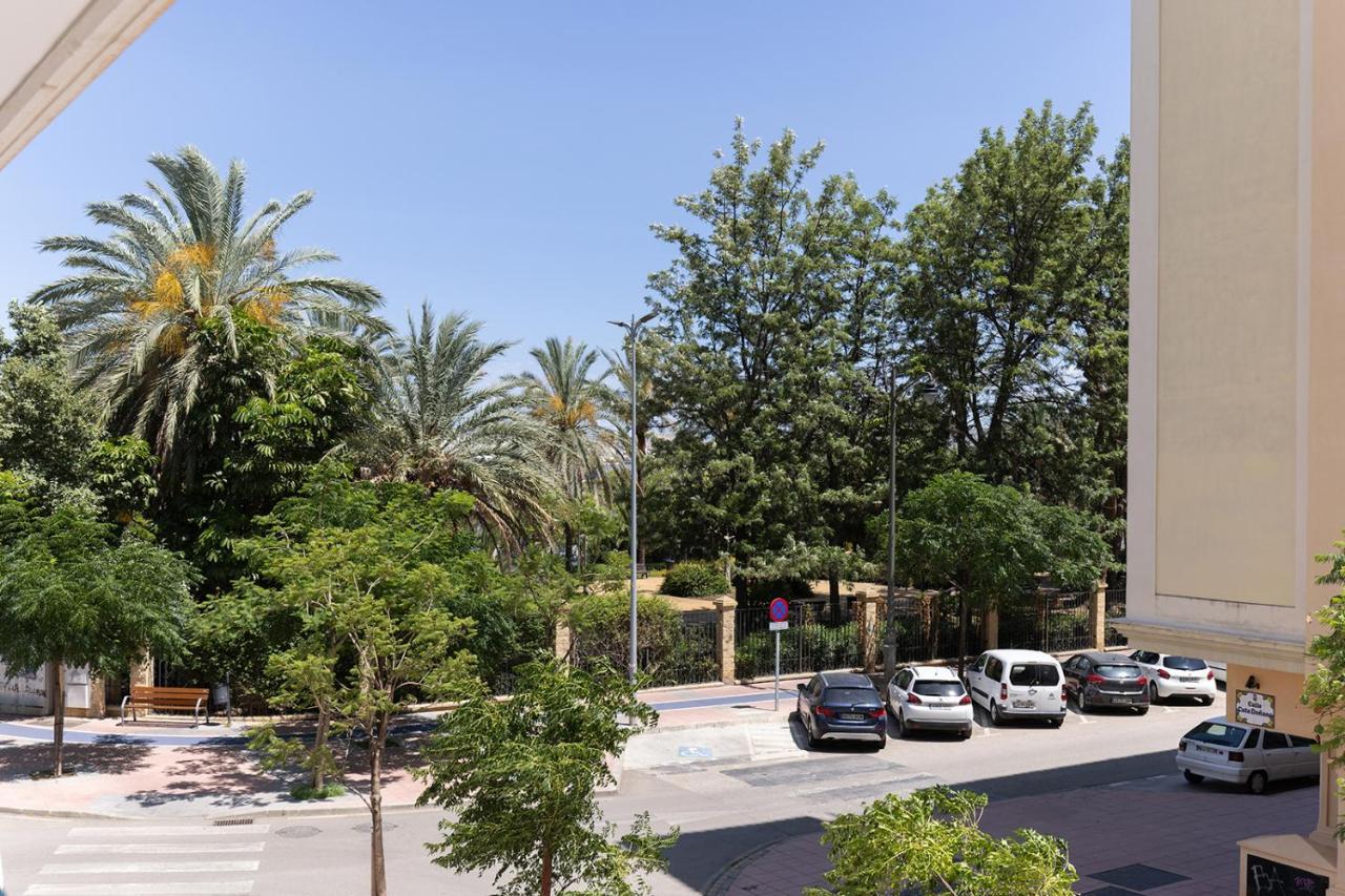 Stylish 2 Bedroom Apartment In Estepona Old Town Exteriör bild