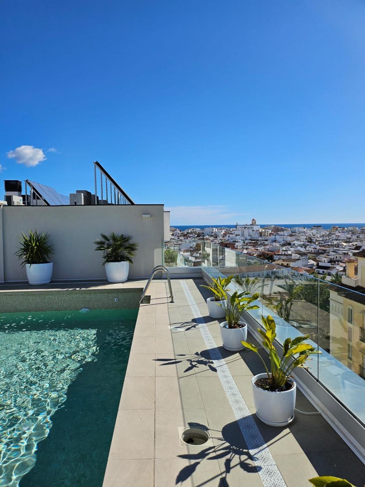 Stylish 2 Bedroom Apartment In Estepona Old Town Exteriör bild