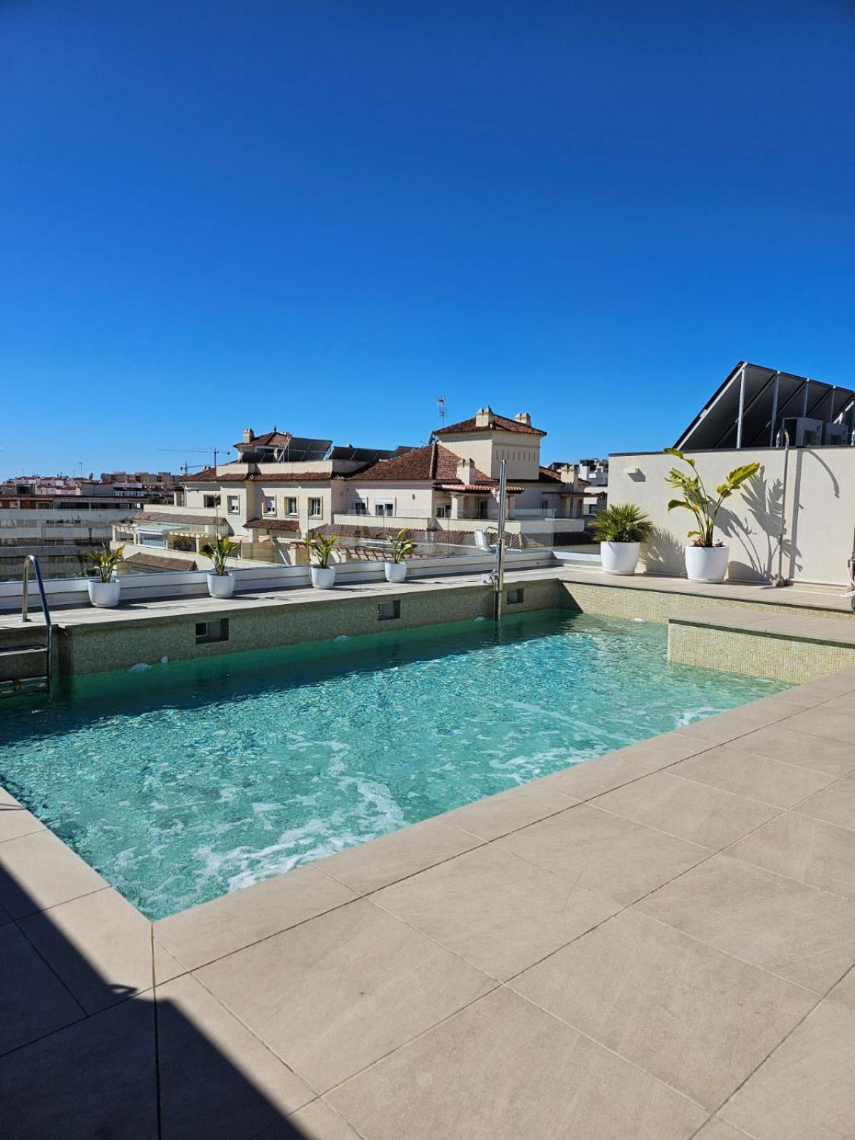 Stylish 2 Bedroom Apartment In Estepona Old Town Exteriör bild